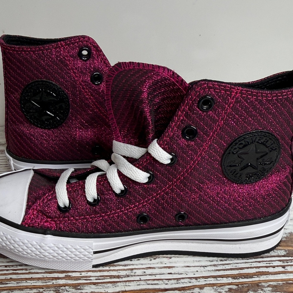 Converse Kids' Magenta High-Top Sneakers NEW with out tags - Picture 3 of 9